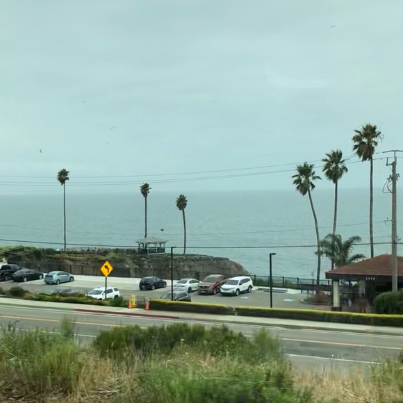 Meet your Posher, Rebecca - Picture 3 of 14